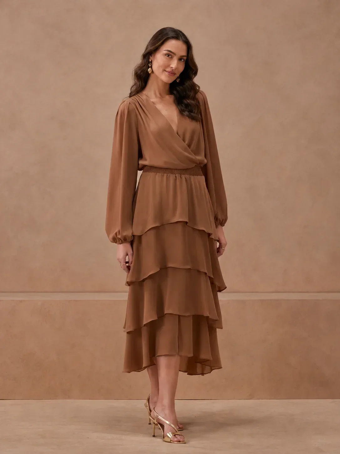 Vestido Godê Com Saia Em Camadas Marrom