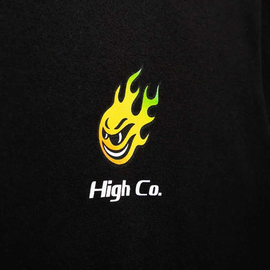 Camiseta High Co. Estampa Chama - Conforto e Estilo