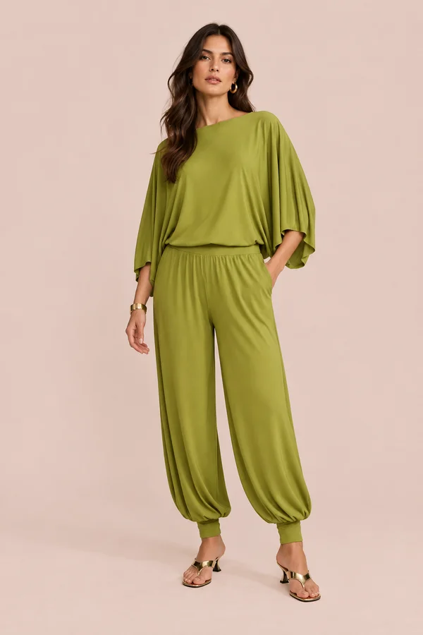Conjunto Feminino Amplo com Calça Jogger Verde