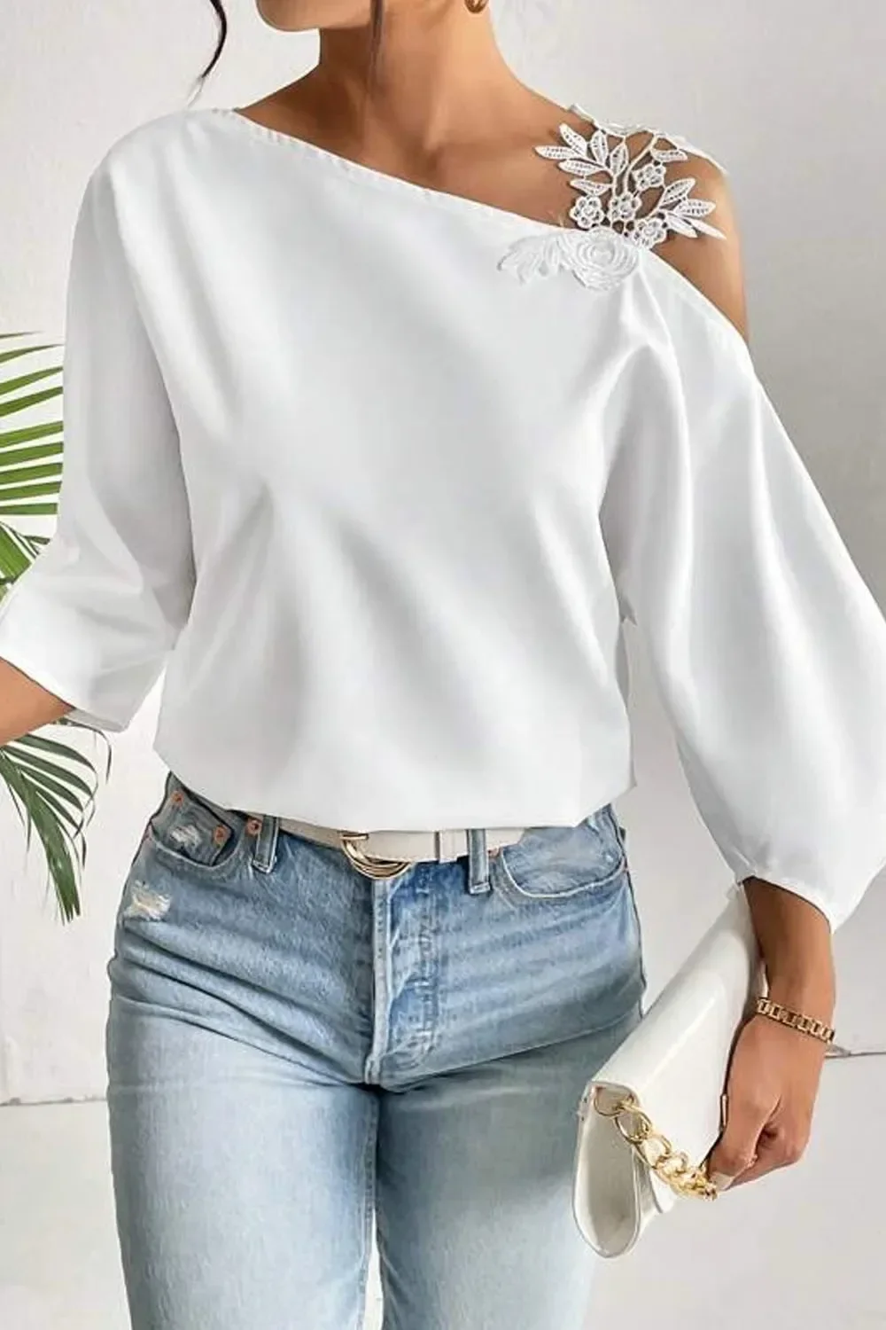 Blusa Ombro Caído com Renda