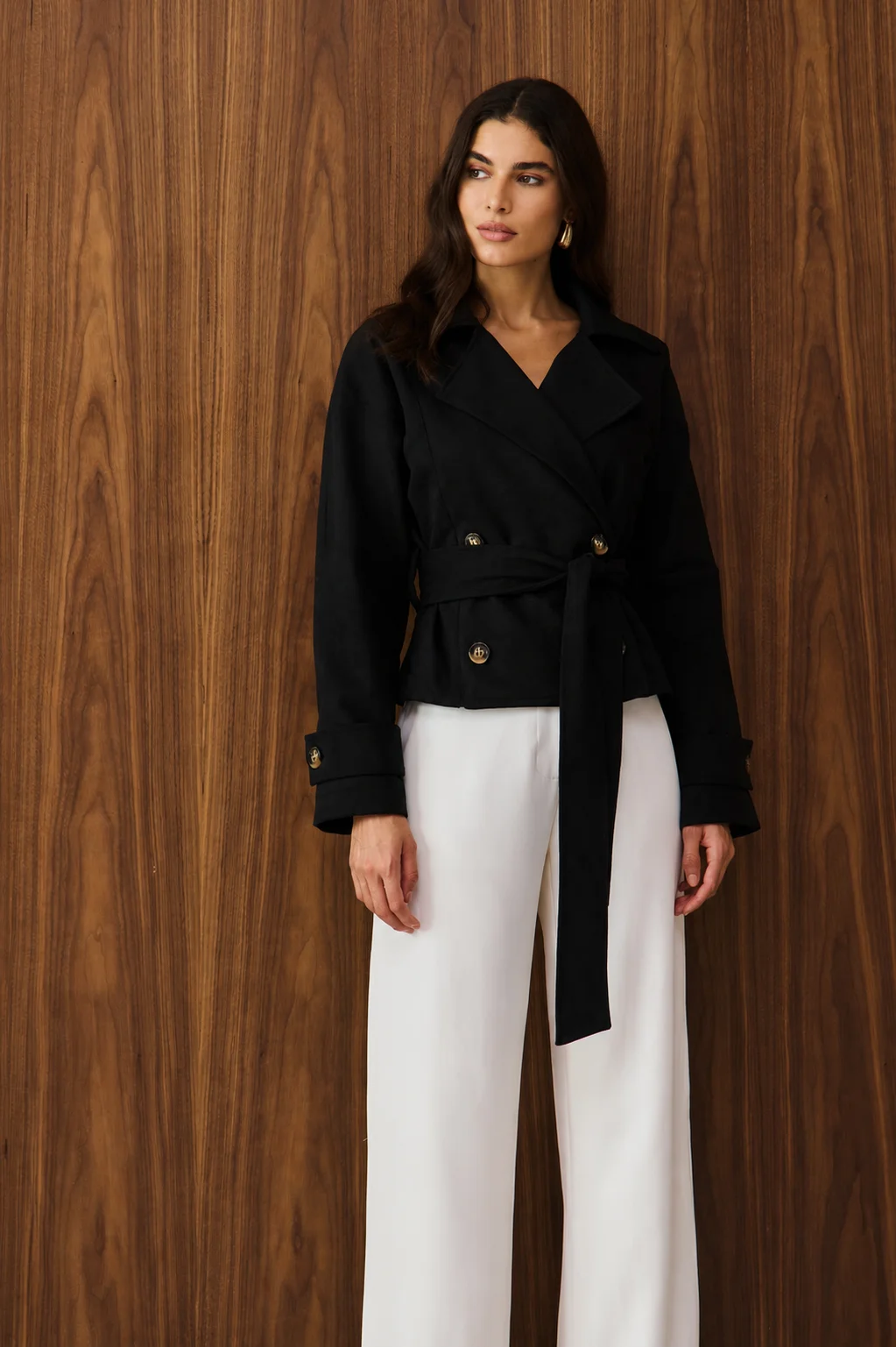 Blazer Feminino Preto Transpassado com Faixa e Botões
