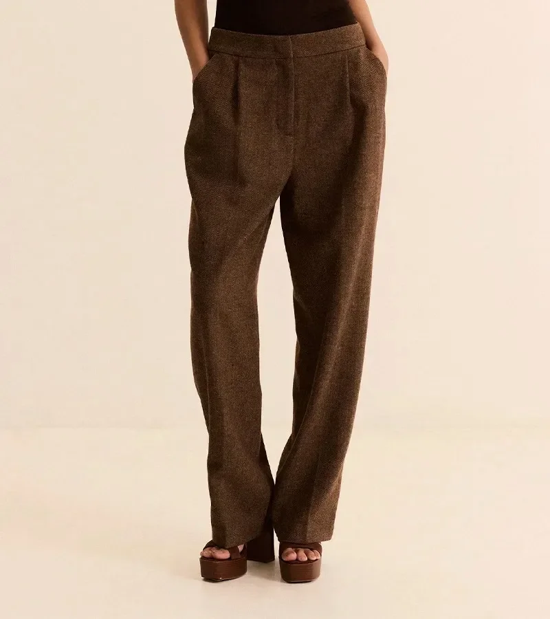 Calça Feminina de Tecido Marrom