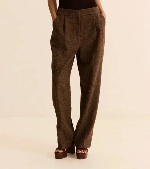 Calça Feminina de Tecido Marrom