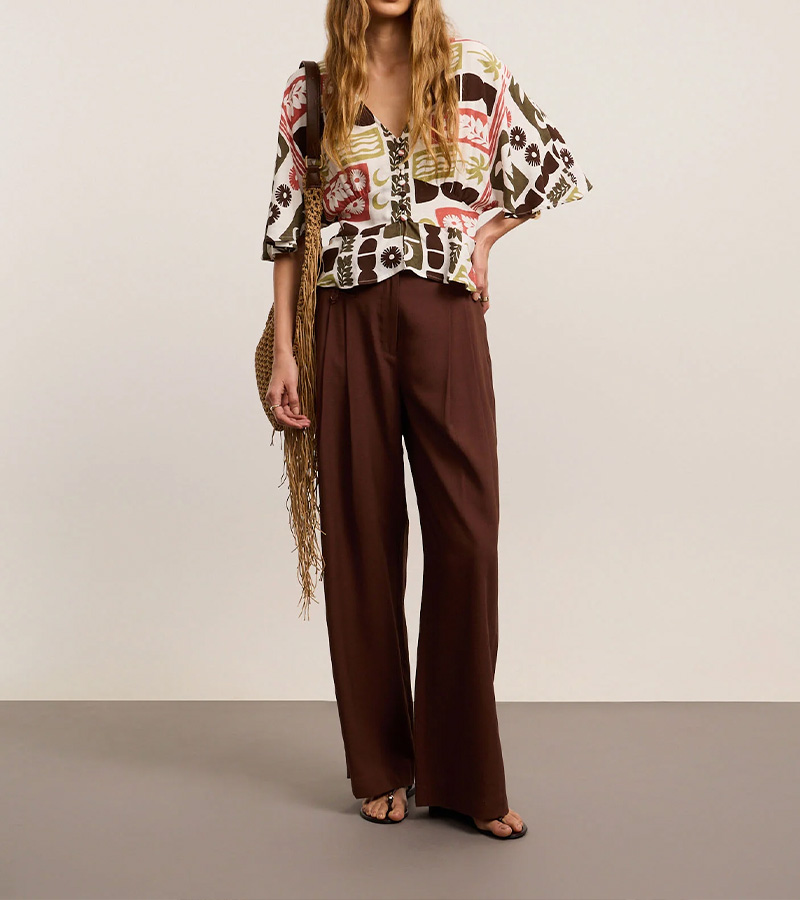 Blusa Em Viscose Com Estampa Geometrica Tropical Multicores