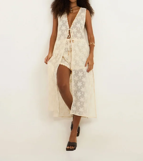 Saída De Praia Short Com Textura De Coqueiro Bege