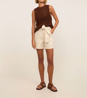 Short Curto Em Sarja Com Elastano E Cinto Faixa Marrom