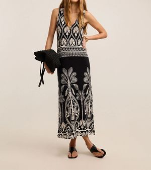 Vestido Longo Em Viscose Com Estampa Tropical Etnica Preto